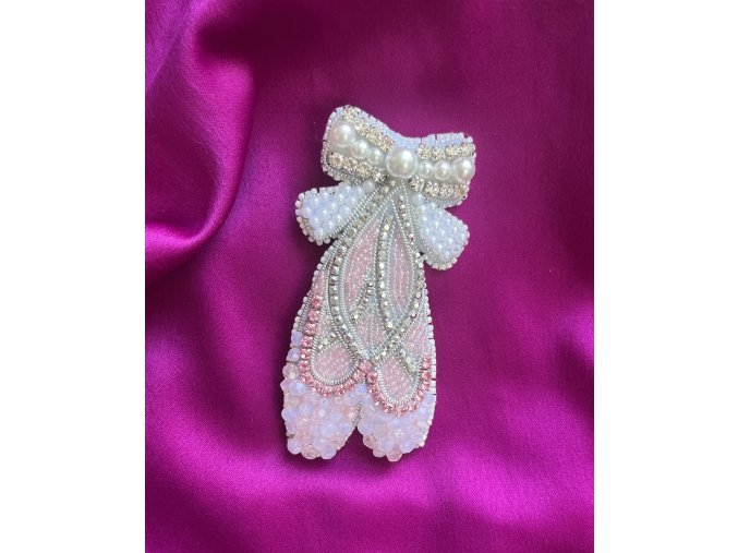 Vyšívaná brož - BALETNÍ ŠPIČKY