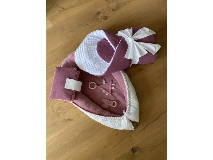 Set - hnízdečko + zavinovačka + plenkovník + kousátka