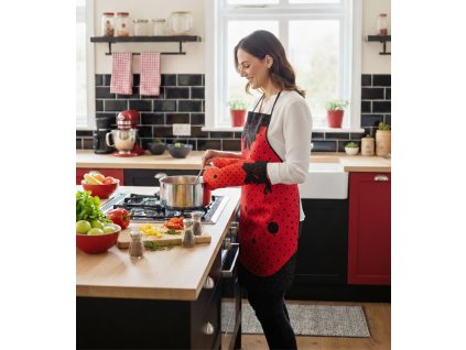 Z%C3%A1st%C4%9Bra a ch%C5%88apka madam %C4%8Derven%C3%A1