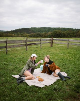 Naše merino svetry se loučí 💔 Napořád? Ano, většina už se nevrátí. Naštěstí snad jen do podzimu 🙏🏻 Jak to ale bude s...