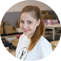                                     Kristýna Sapoušková
                            