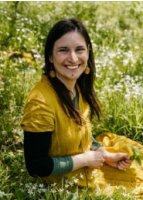                                     Karolína Romášková
                            