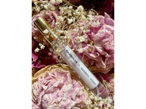 Zakázková osobní vůně - jógamatka  (10 ml) bylinkystepanka.cz