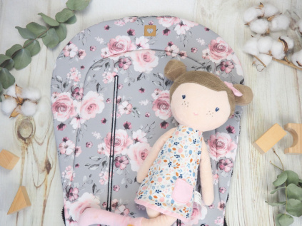 2. jakost | Podložka do kočárku prodloužená (Roses on Grey, šedý fleece)