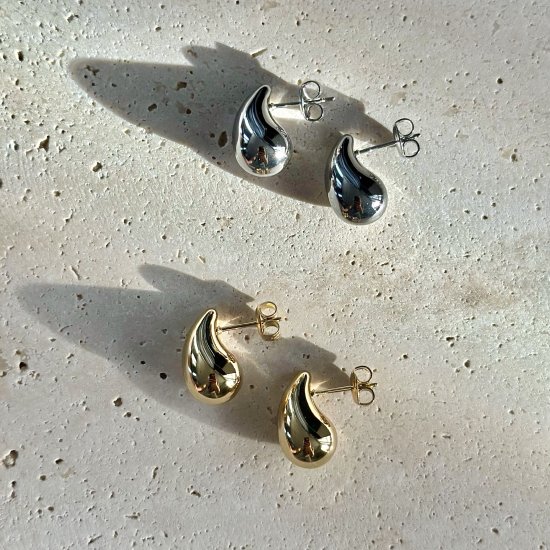 Teardrop earrings