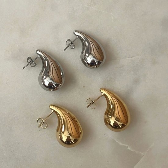 Teardrop earrings