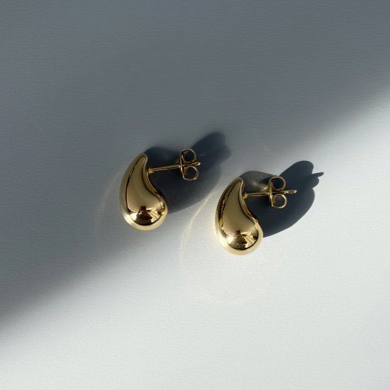 Teardrop earrings