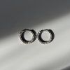 MINIMALIST HOOPS
