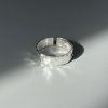 MINIMALIST RING