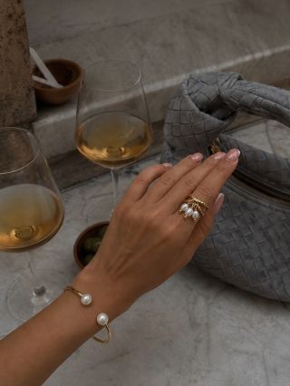 e v e r y d a y t a l i s m a n s Pieces to live in, not save for later ✨ Perlé bangle & Fiori ring 🤍 ručně vyrobené, s...