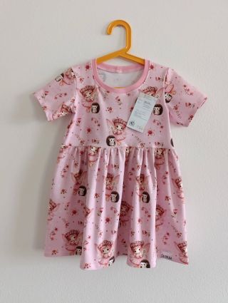Tyto krásky čekají na e-shopu na svou majitelku. ❤️ 👉🏻https://www.bysikorka.cz/saty-104-110/ Tak komu budou dělat radost?...