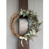 Podzimní věnec s eukalyptem a vřesem
