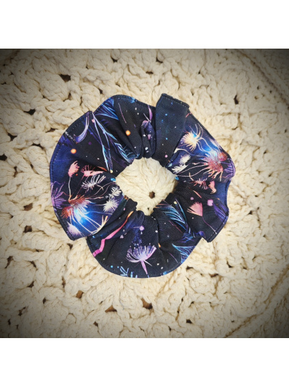 Scrunchie - pampelišky v noci