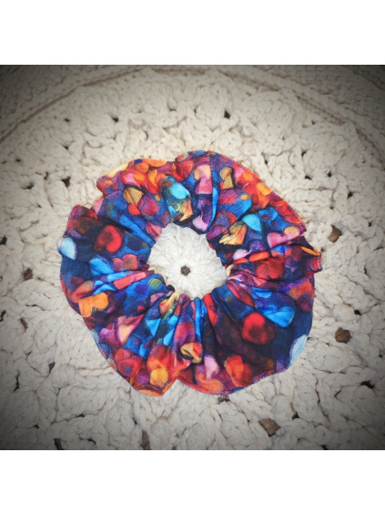 Scrunchie - barevná srdíčka