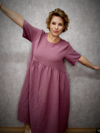 Mušelínové šaty - mauve