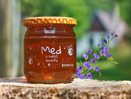 med z kvetu amory