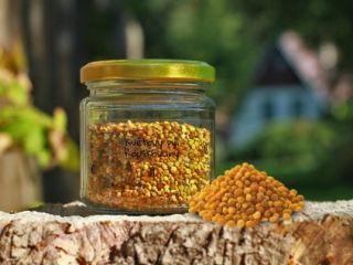 Květový pyl rouskovaný – energie a vitalita v každé lžičce 🌼 Chceš se cítit energičtěji a vitálněji? Květový pyl...