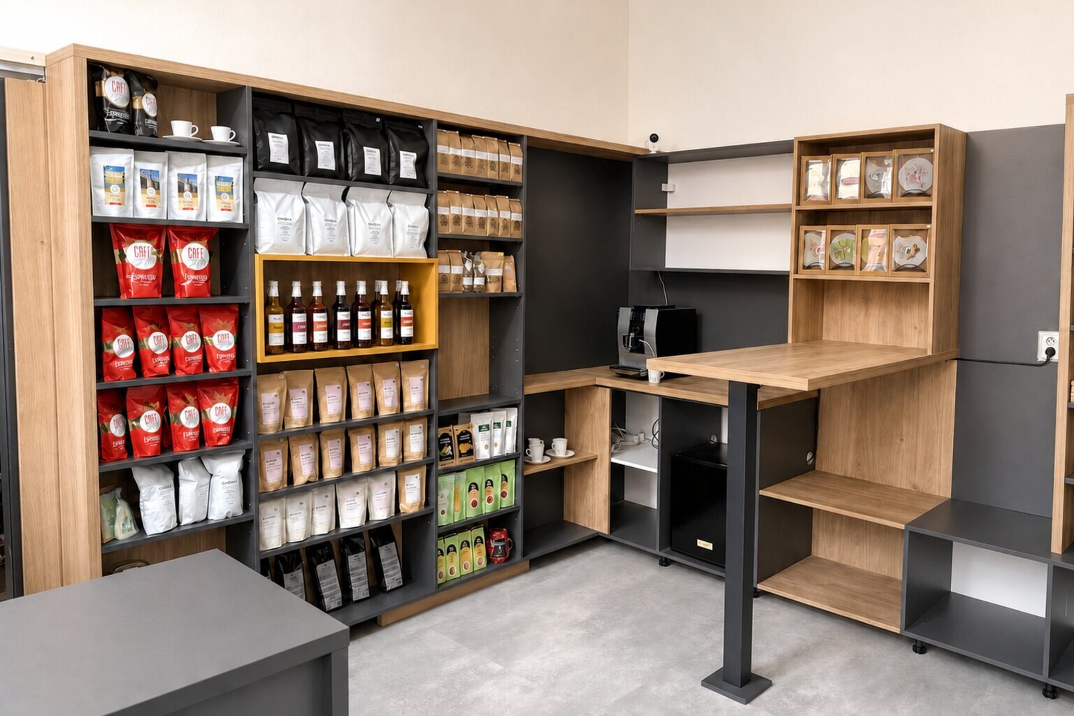 Káva Café Gape v regálu maloobchodní prodejny našeho zákazníka