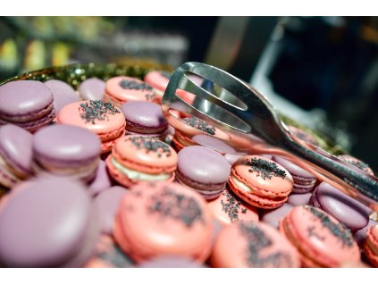 makronky fialove ruzove