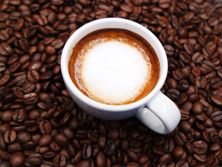 espresso macchiato s mliečnou penou
