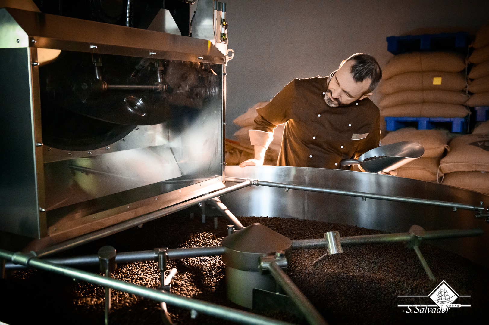 Cesta kávy pražírny San Salvador