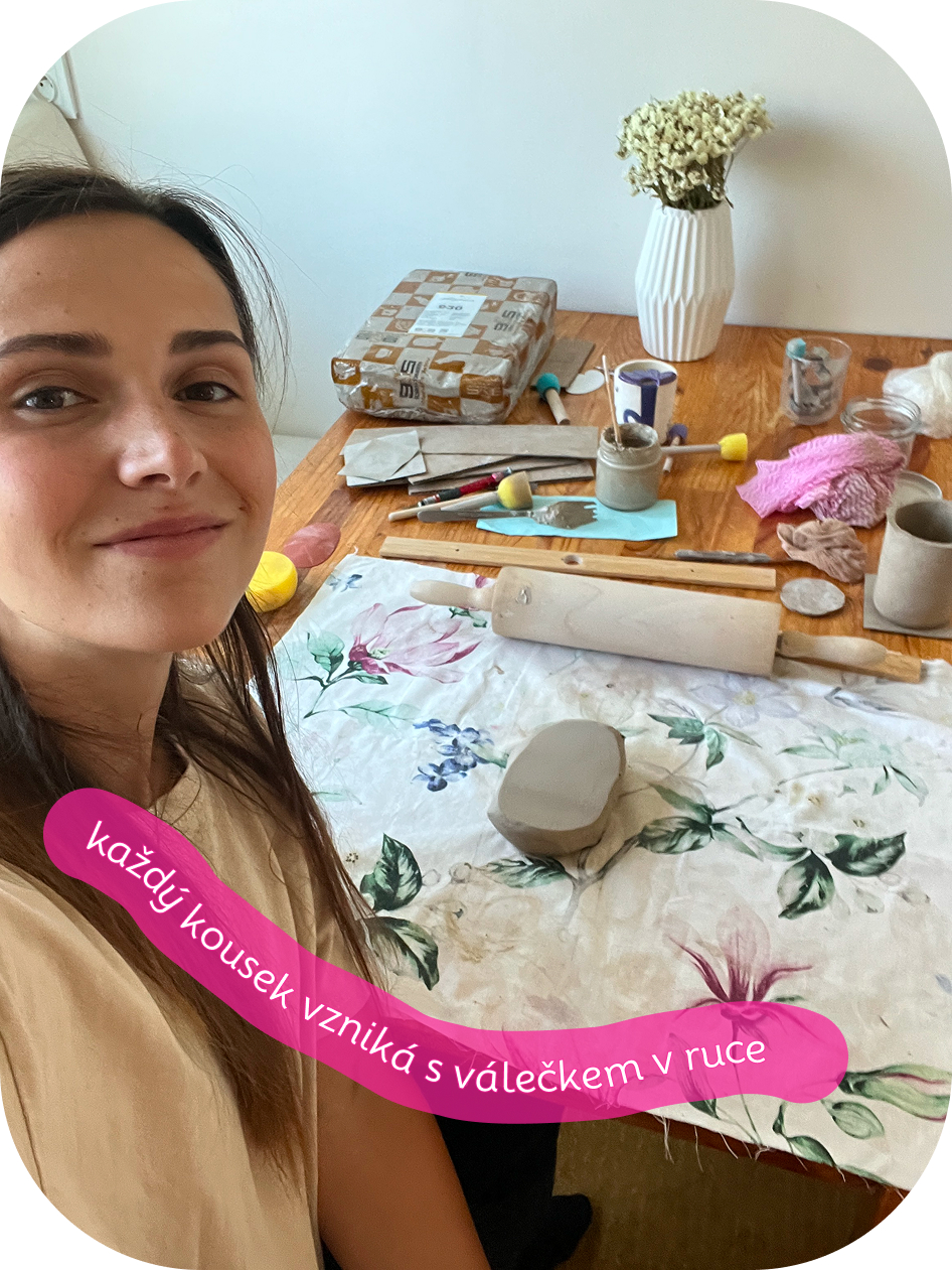 kazdy_kousek_vznika_s_valecke_v_ruce