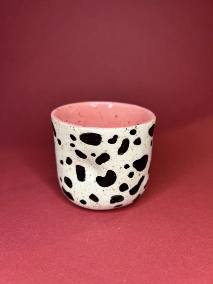 Dekorativní cupík ergo dalmatinek