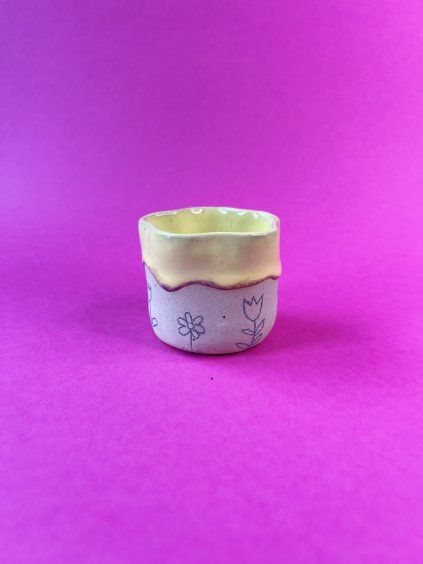 Mini cupík Žluťásek s kytičkami
