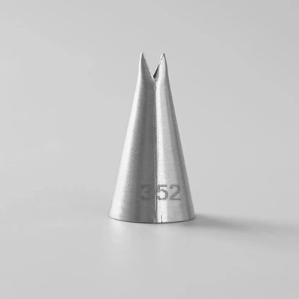 Cake Star decorating nozzle No. 352