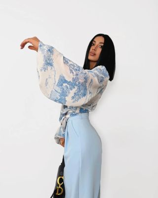 Blúzka v troch farbách čoskoro skladom 💙 #bluzka #modrabluzka #bielabluzka #ootd #dnesnosim