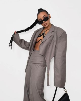 Krátke sako s popruhmi skladom s dopravou zadarmo ✨️ #kratkesako #damskesako #sedesako #cropsako #sako