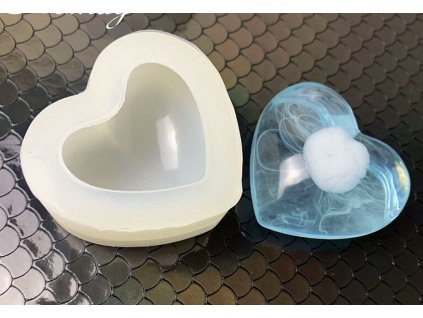 Samostatné srdce forma