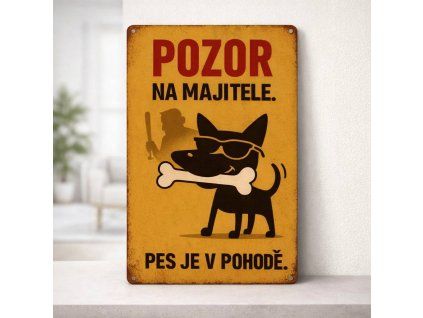 Vtipná informační cedule Pes je v pohodě
