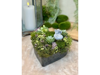 Aranžmán na hrob plastové srdiečko s machom 22cm