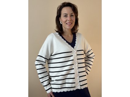 Svetr s jemnými proužky