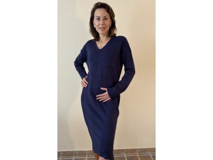 Šaty s pleteným vzorem na boku