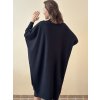 Šaty oversize střihu s netopýřími rukávy