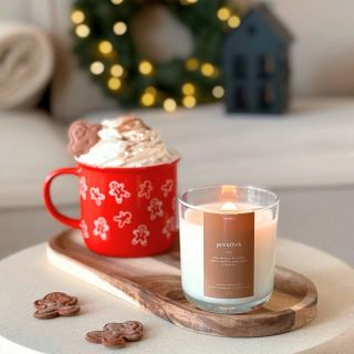 Vánoční vůně jsou ode dneška na webu. 😍🌲 Vanilkový rohlíček Jablečný štrúdl Šťastné a skořicové Vánoční stromeček Perníček...