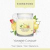 Yankee Candle Yankee Candle vonná svíčka Signature ve skle střední Iced Berry Lemonade 368g