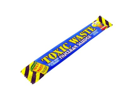 toxic waste nuclear sludge sour blue raspberry flavour chew bar 5100 p