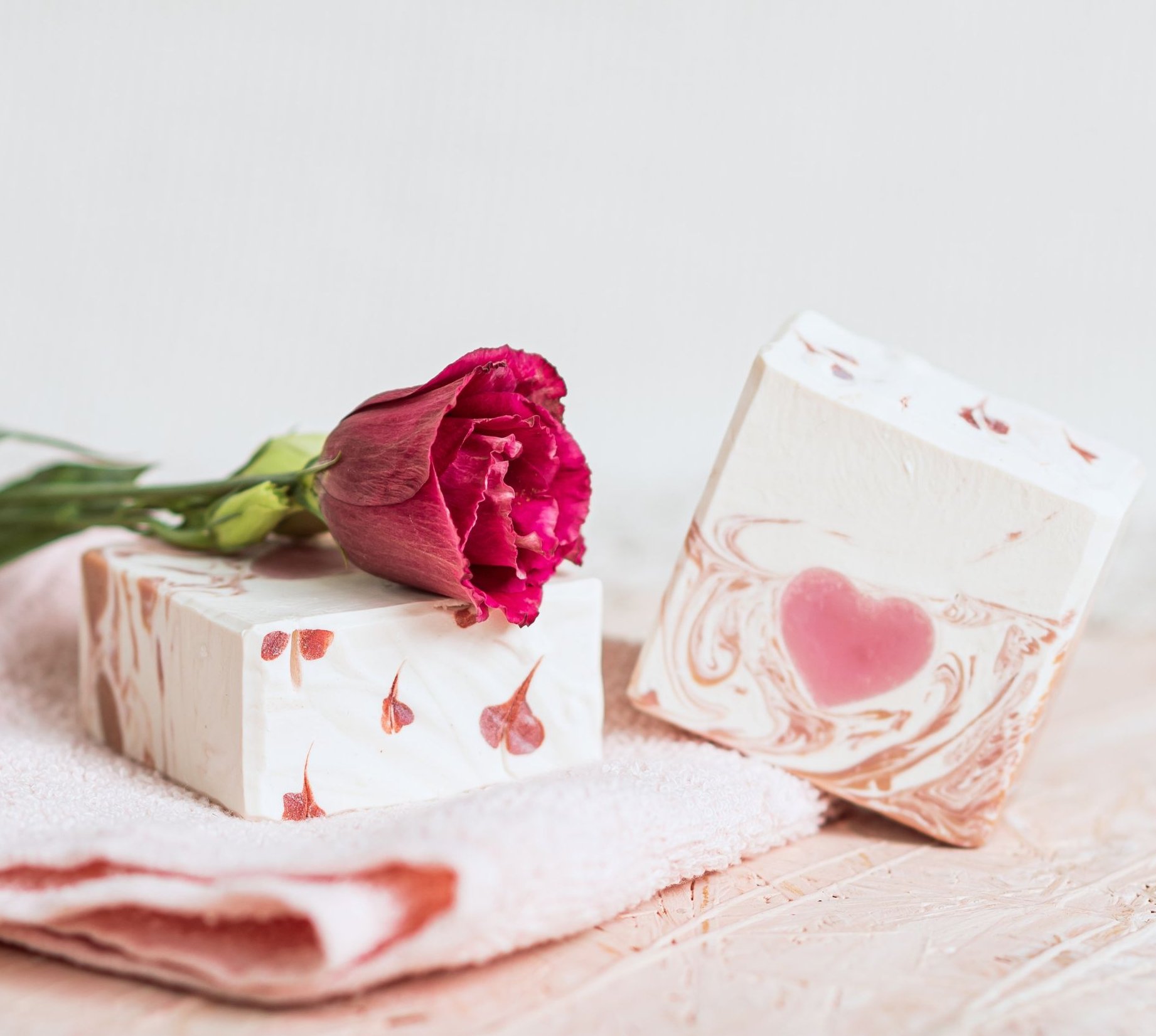 VALENTÝNSKÉ MÝDLO - DÁREK, KTERÝ ŘEKNE "MILUJI TĚ" JINAK