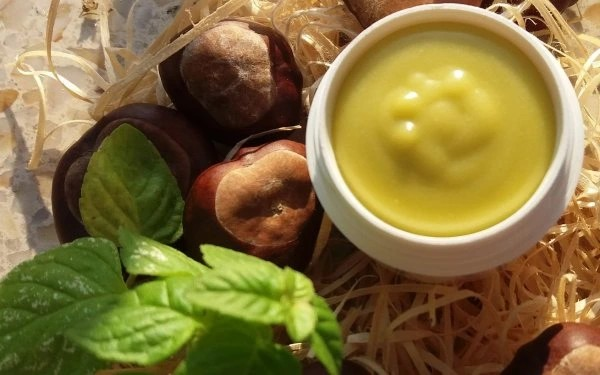 Does hemp ointment help with scars?