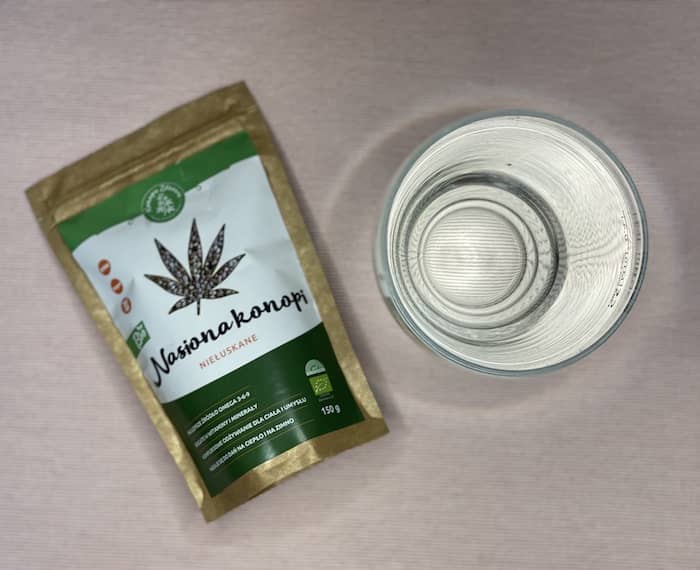 Jak-latwo-przygotowac-mleko-konopne