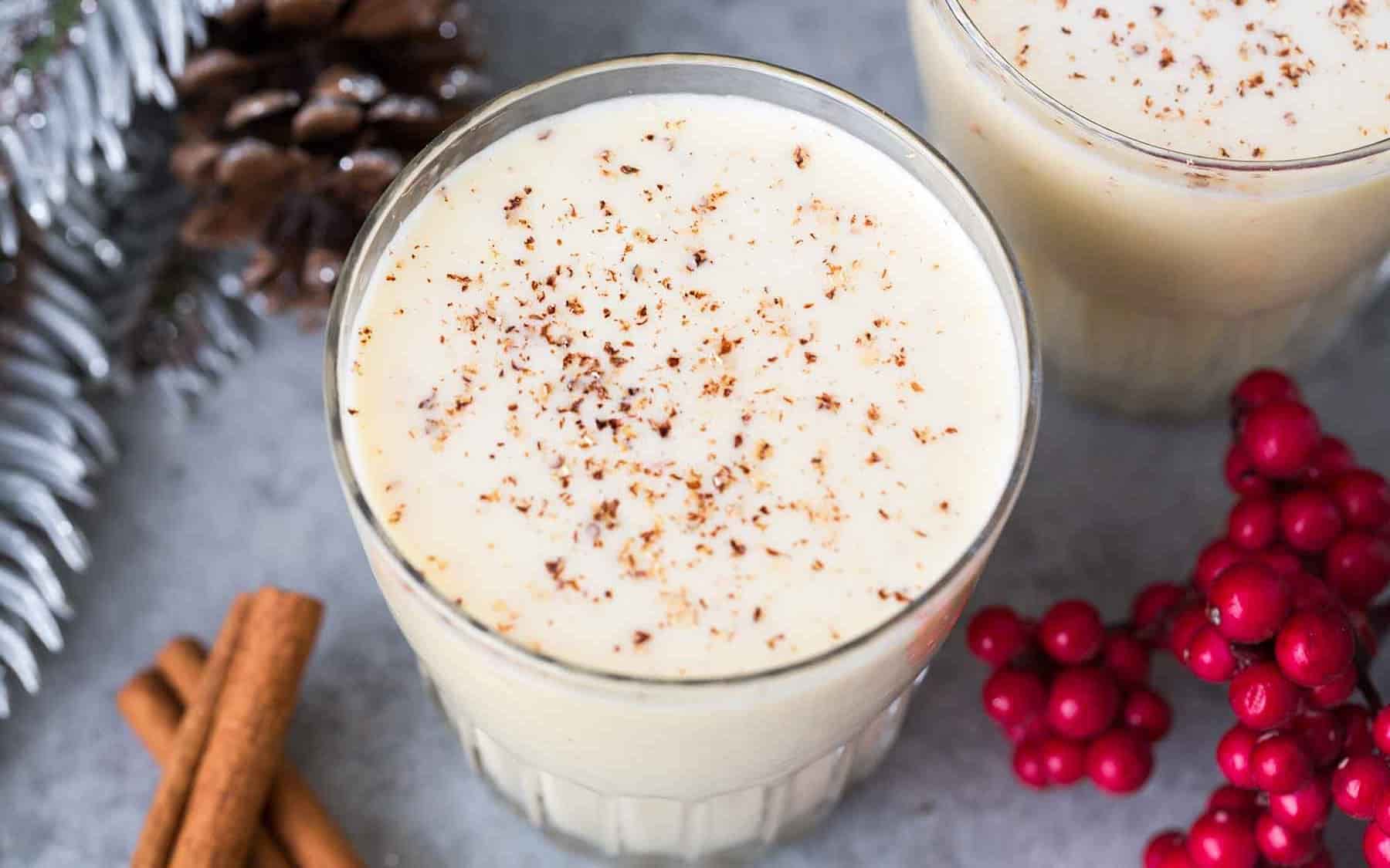 Házi készítésű ünnepi tojáslikőr CBD-olajjal