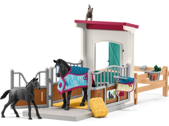 Box pro koně s klisnou a hříbětem