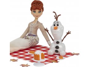 Ledové království 2 panenka ANNA a OLAF na podzimním pikniku