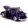 Wednesday auto 1972 VW Beetle 1:24 a figurka Wednesday