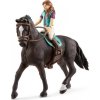 Schleich 42413 Hnědovláska Lisa na hanoverském valachu