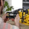 LEGO® Technic™ 42131 Buldozer Cat® D11 ovládaný aplikací