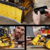LEGO® Technic™ 42131 Buldozer Cat® D11 ovládaný aplikací